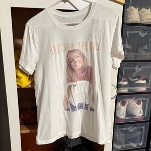 Abercrombie & Fitch White Graphic Tee